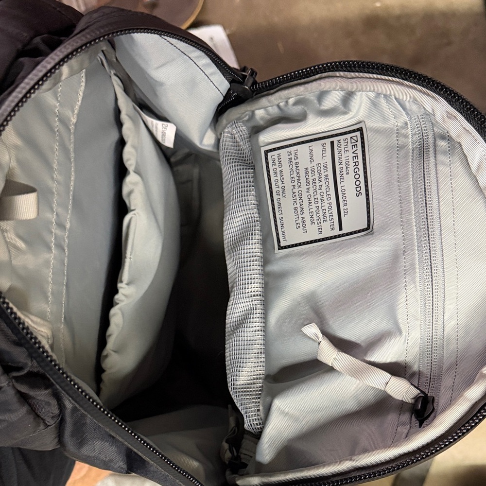 Black Evergoods MPL22 Ecopak Backpack - Picture 4 of 5